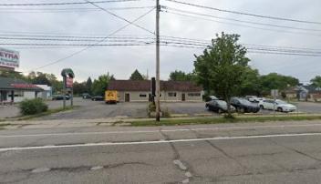 Dicker & Deal Cash Center