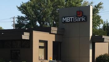 MBT Bank (Downtown Clear Lake)
