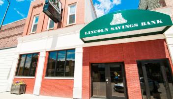 Bill Dolan: Commercial Lender at Lincoln Savings Bank