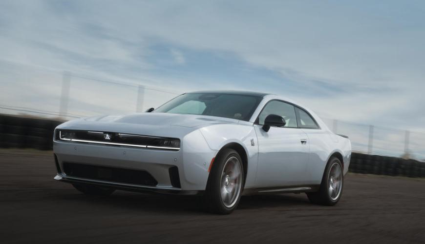 Dodge Unveils 2025 Charger Daytona EV Muscle Car andits Gas Variant 