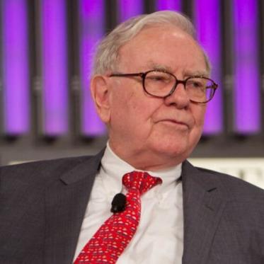 Warren Buffett Says Even The Bottom 2% Of Earners 'All Live Better Than John D. Rockefeller' – And He Was The Richest Man In The World