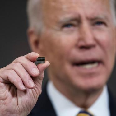 Biden Proposes $5 Billion Plan to Alleviate Labor Shortages Among US Chipmakers